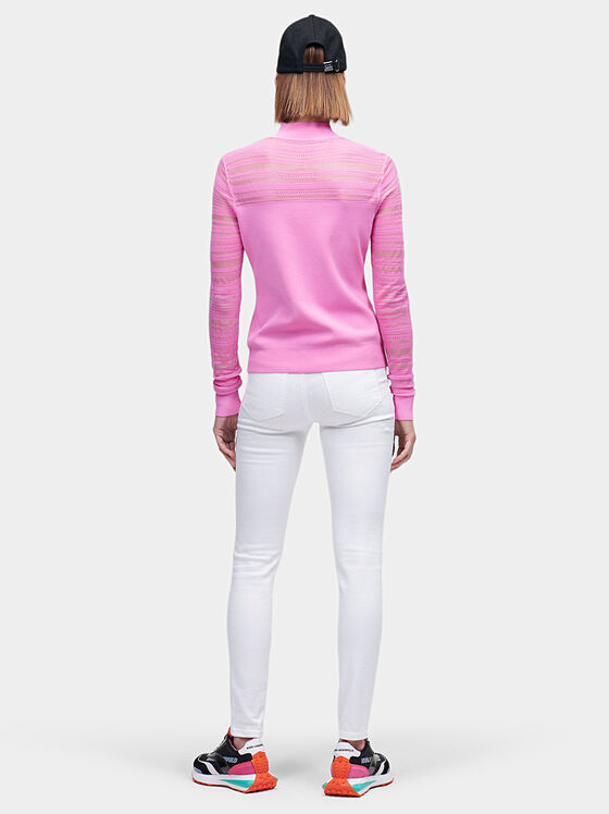 Ροζ πουλόβερ με διάφανες λεπτομέρειες - 2