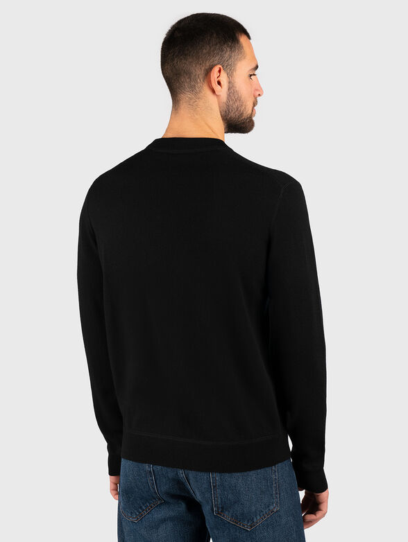 Sweater with oval neckline - 3