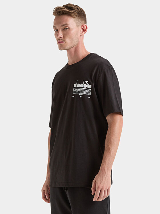 Μαύρο βαμβακερό μπλουζάκι με εκτύπωση με λογότυπο - 1
