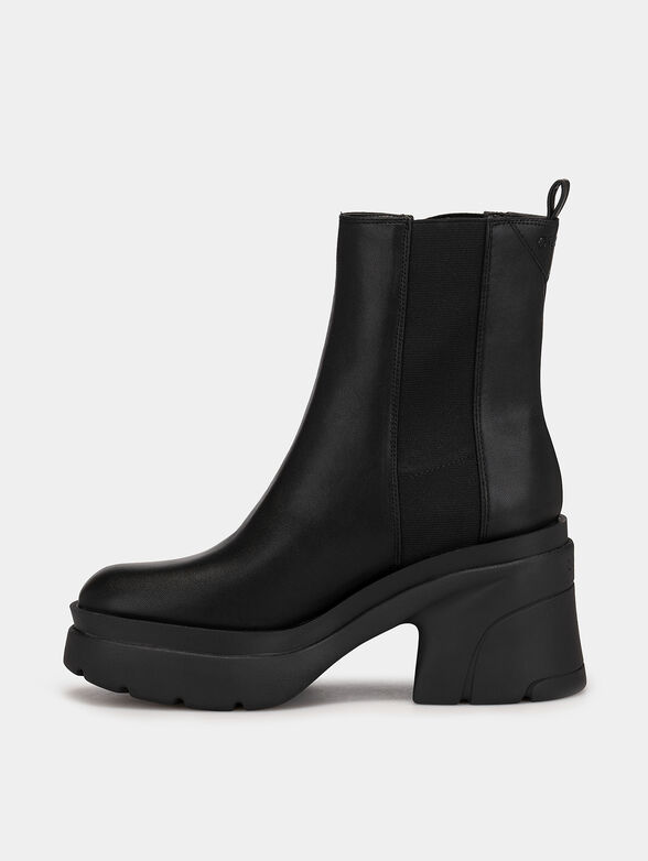 VANETA black ankle boots with elastic inserts - 4