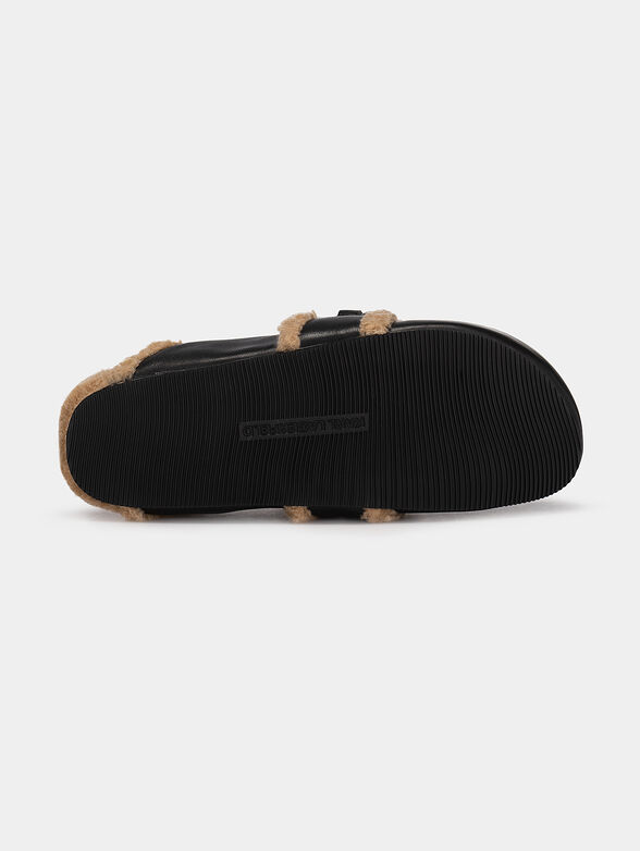 ODESSA slippers with decorative chain - 5