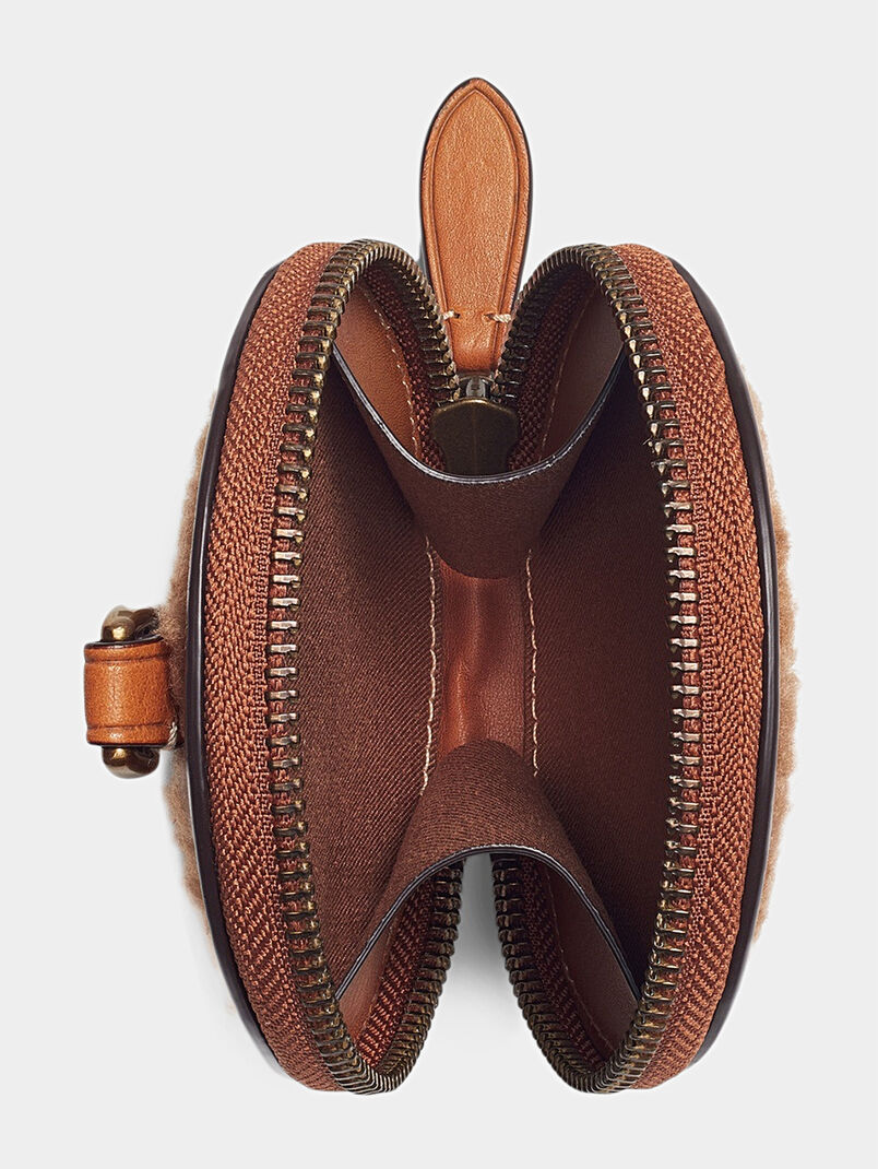 Purse with round shape - 3