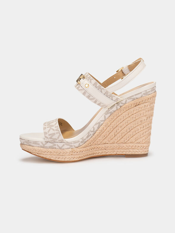 FARRAH wedges with monogram logo print - 4