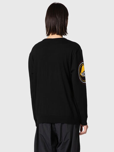 Sweater with cartoon characters  - 2
