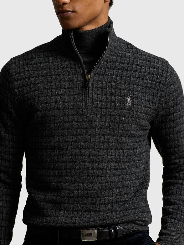 Gray woolen polo neck sweater - 3