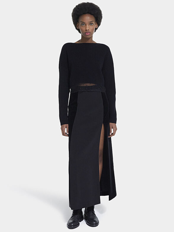 Black cropped sweater with accent hem - 2