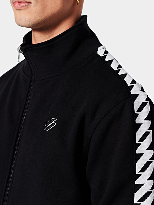 Sweatshirt with contrasting details - 2