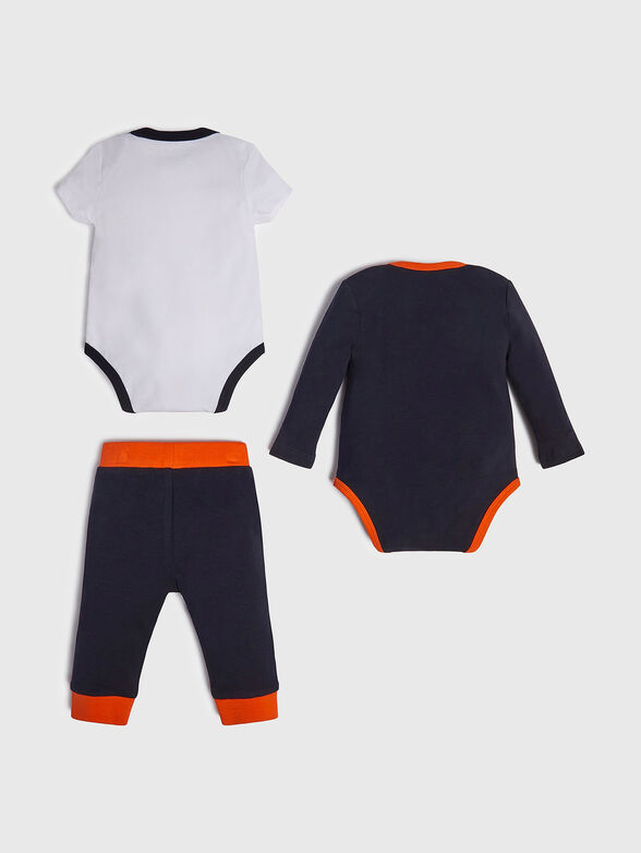 Three-piece set with colorful print - 2