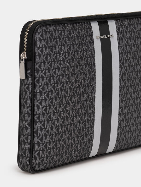 Laptop case with monogram logo print - 4