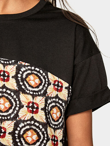 FREEDOM T-shirt with floral print and laces - 4