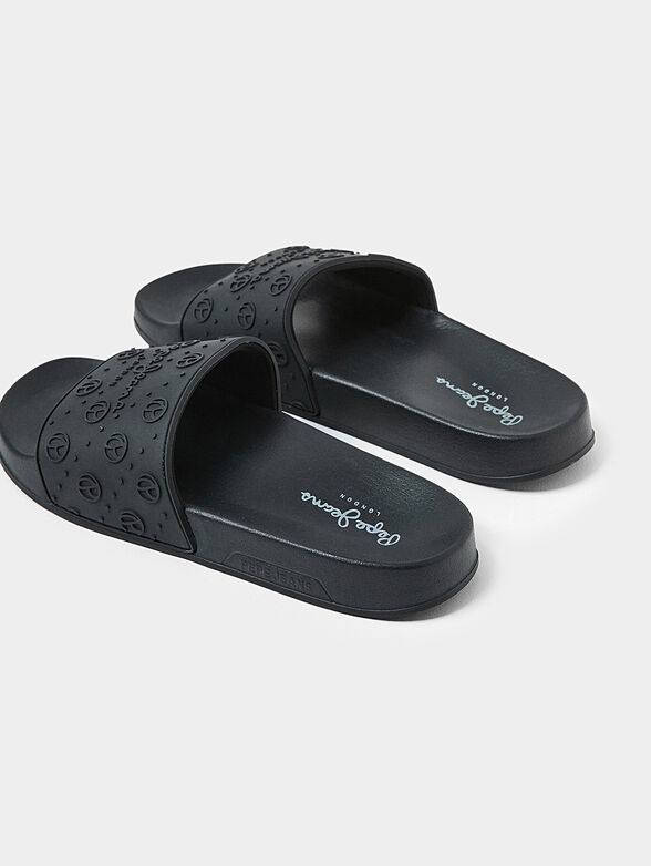 Black slides - 4