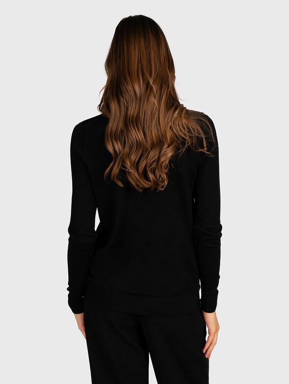 Beige sweater with accent buttons - 3