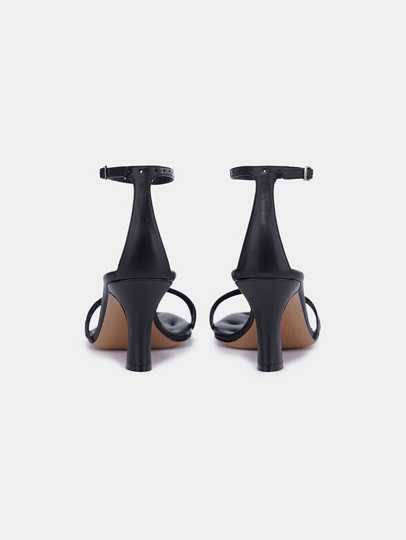 Leather sandals in black - 3