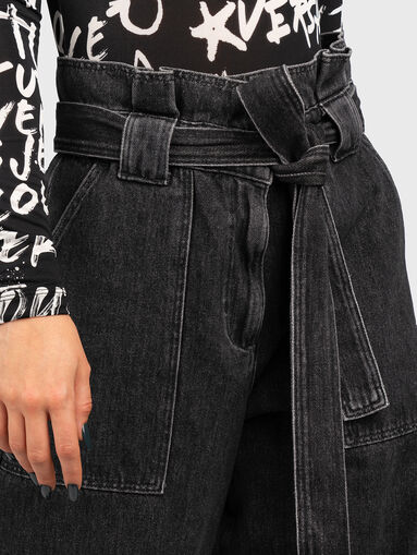 Cotton jeans with accent belt - 4