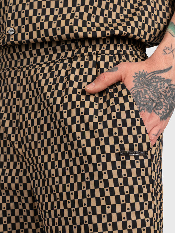 Shorts with plaid print - 4