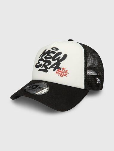 Hat with a visor - 4