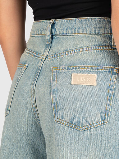 High waisted jeans - 2