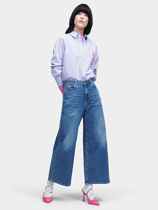 Wide leg jeans with logo patch