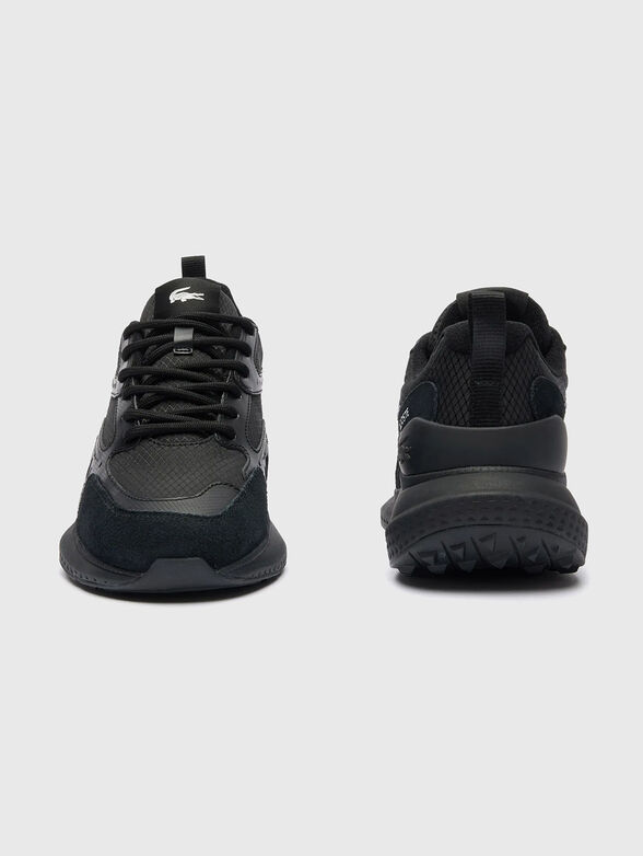 Sports shoes with logo - 4