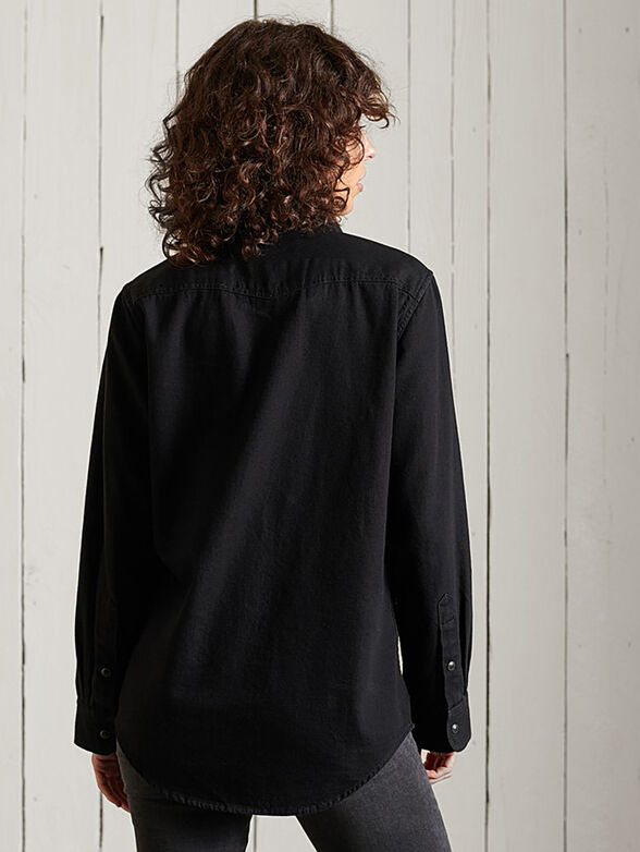 Shirt with long sleeves and pockets - 3