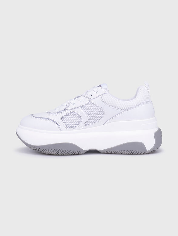 Sports shoes in black color - 4