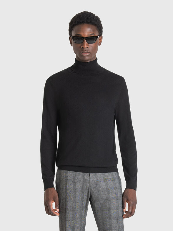 High-neck black sweater  - 1