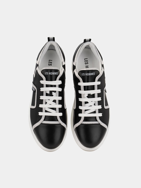 Leather shoes with accent stripes - 6