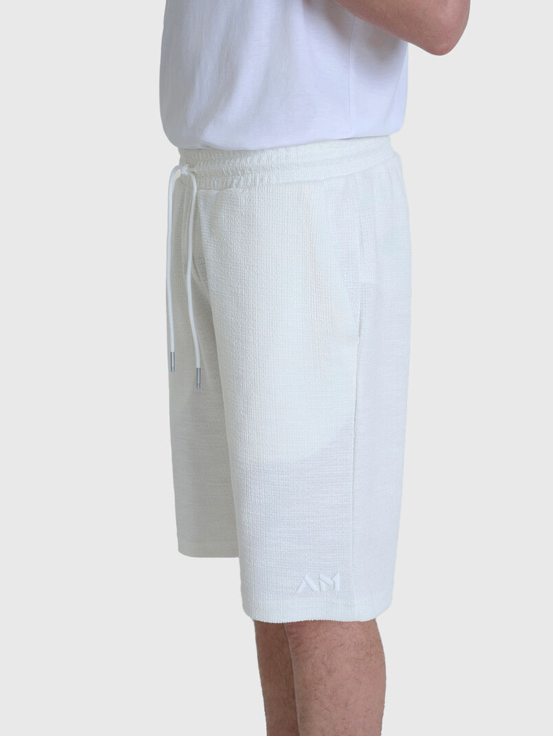 Sports shorts with elasticated waist - 3