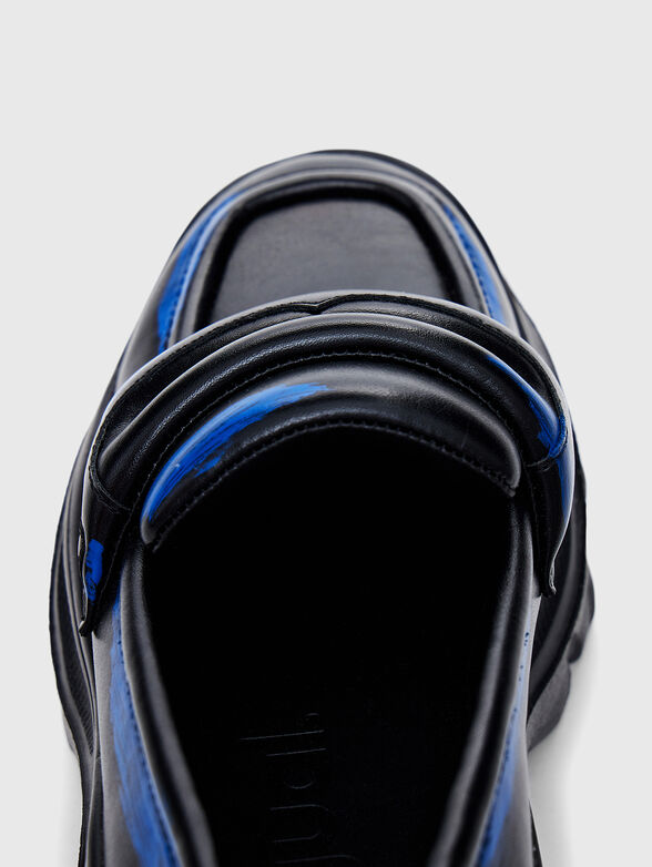 Moccasins with blue highlights - 3