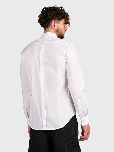 Shirt with accent pocket - 3