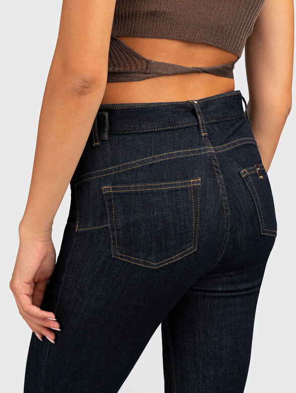Dark blue jeans with belt - 2