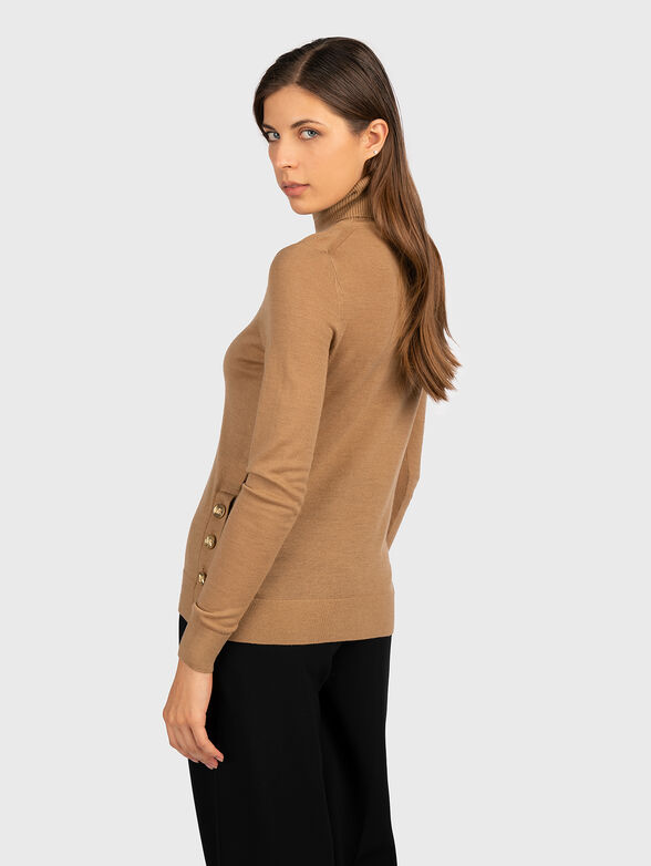 Beige sweater with accent buttons - 3