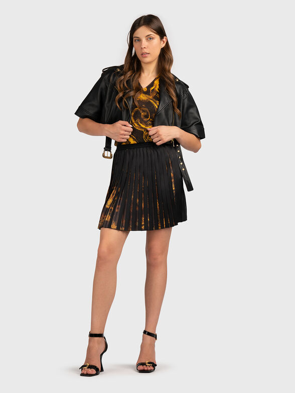 Cropped leather jacket with short sleeves - 2