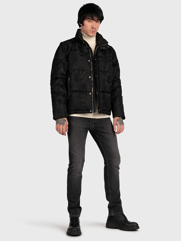 Padded jacket with detachable sleeves - 5