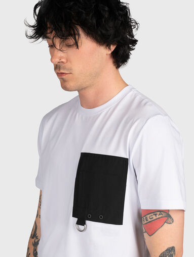 Black cotton T-shirt with accent pocket - 3