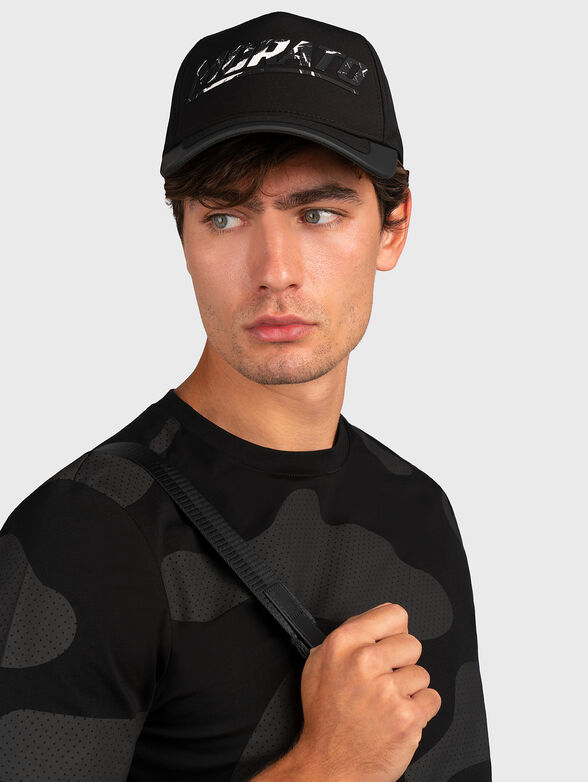 Baseball cap with embossed logo - 2