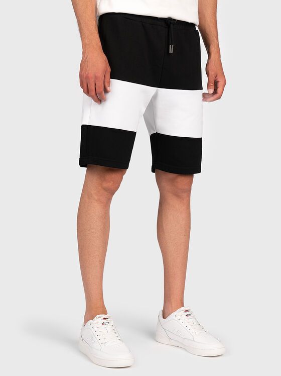JAKE Shorts with color-block effect - 1