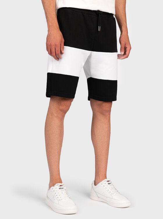 JAKE Shorts with color-block effect - 1
