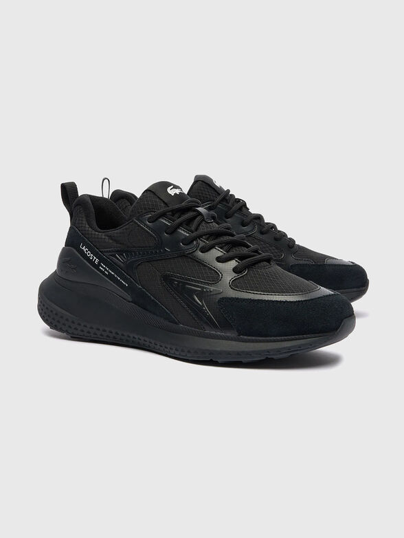 Sports shoes with logo - 1