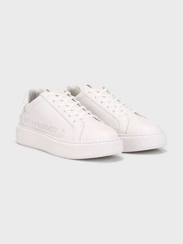 Sneakers with embossed side logo - 2