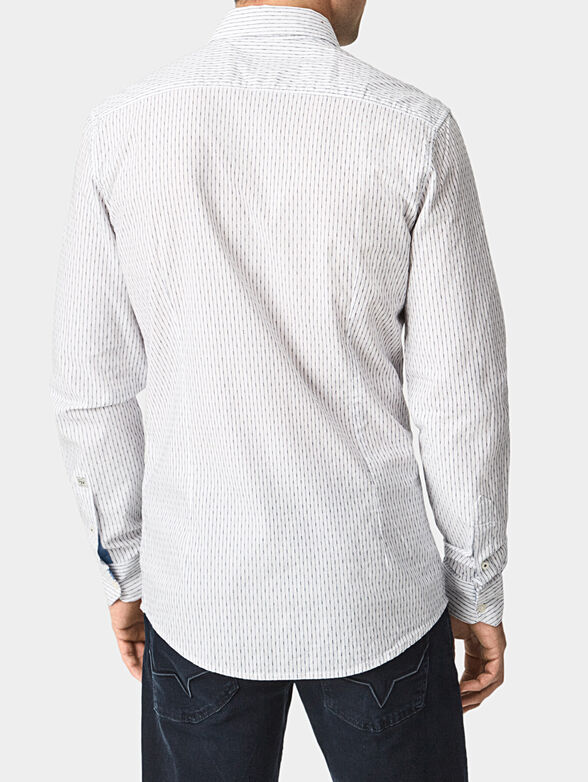 Shirt with fine stripes - 2