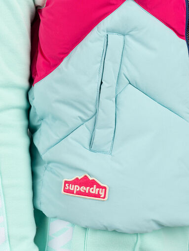Sports vest with colorful accents - 3