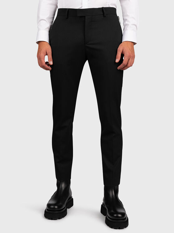 Μαύρο παντελόνι με φερμουάρ - 1