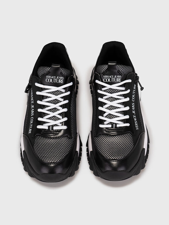Black sports shoes with logo inscription - 6