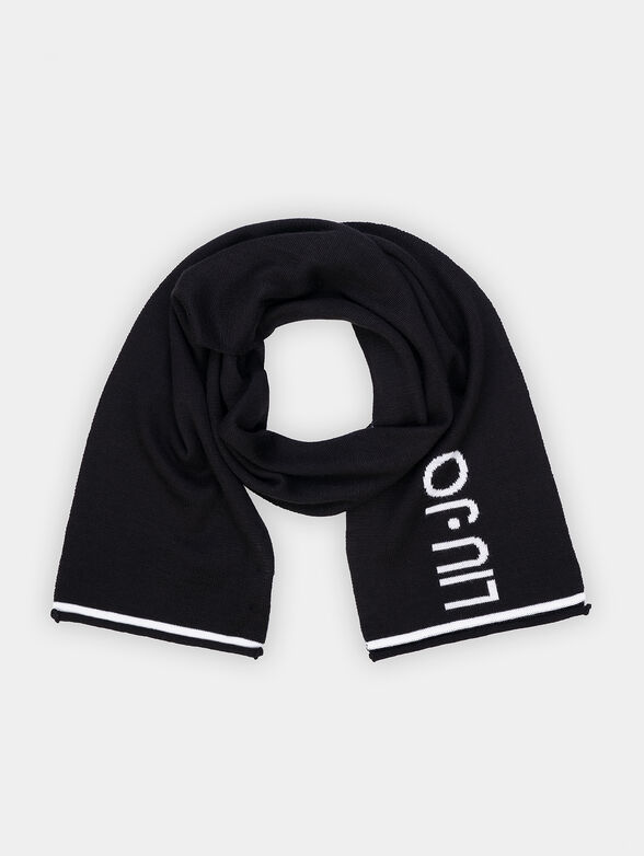 Knitted scarf - 1