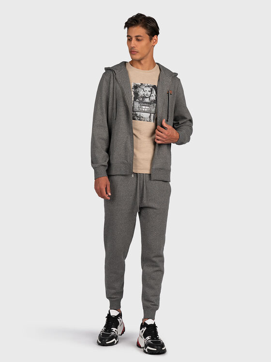 Cotton sweatshirt with a hood - 2