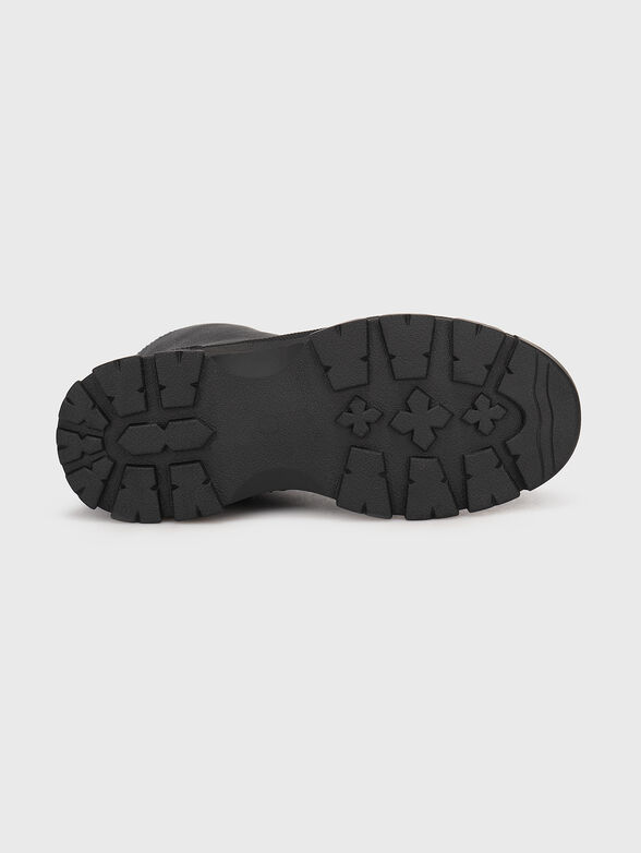 Black boots with zipper - 4