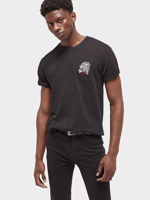 Black T-shirt with contrasting embroidery - 1