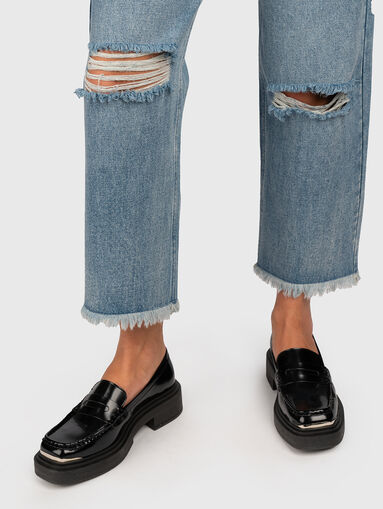 Jeans with distressed effect - 3