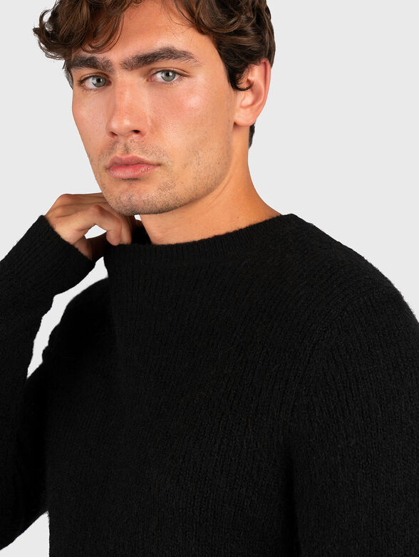 Knitted sweater - 4